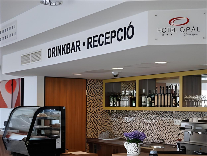 Food & Drinks 5, Hotel Opal Superior - Adults Only, Gyöngyös