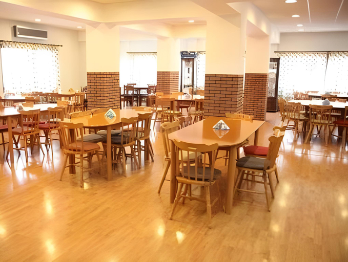 Food & Drinks 5, Asty Hotel