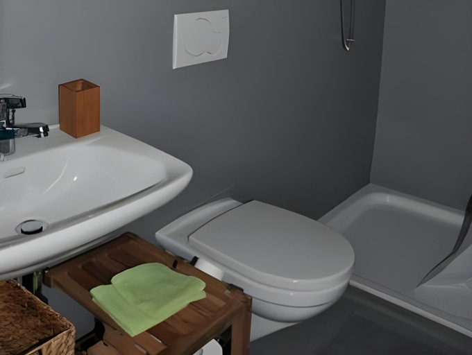 Bathroom 3, Le Mayen De Colombire, Sierre