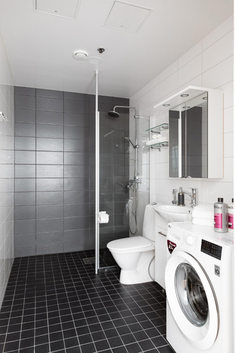 Bathroom 3, SleepWell Apartments Itakeskus, close to metro, Uusimaa