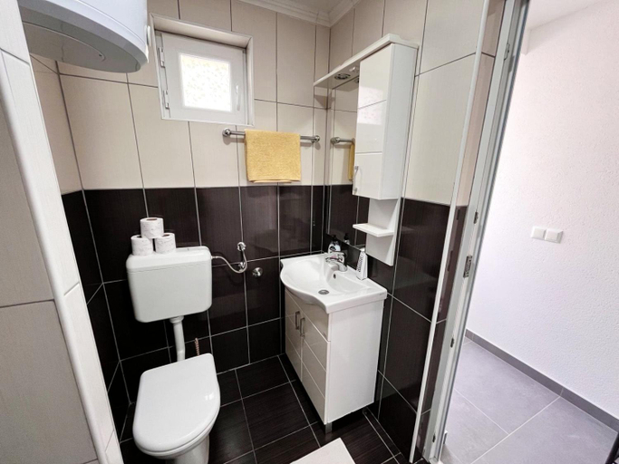 Bathroom 2, Apartments Mesic, Herzegovina-Neretva