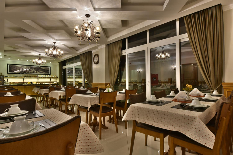 Food & Drinks 5, Micheline Hotel Tricot - ao lado da Rua Coberta, Gramado