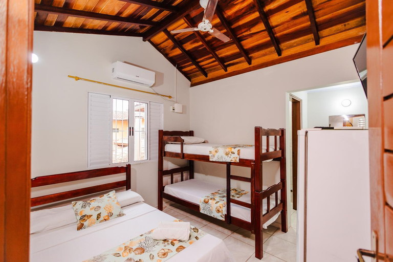 Bedroom 2, Taya Hospedagens, Ubatuba