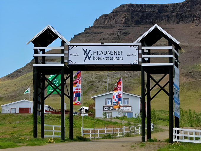 Exterior & Views 1, Hraunsnef Country Hotel, Borgarbyggð
