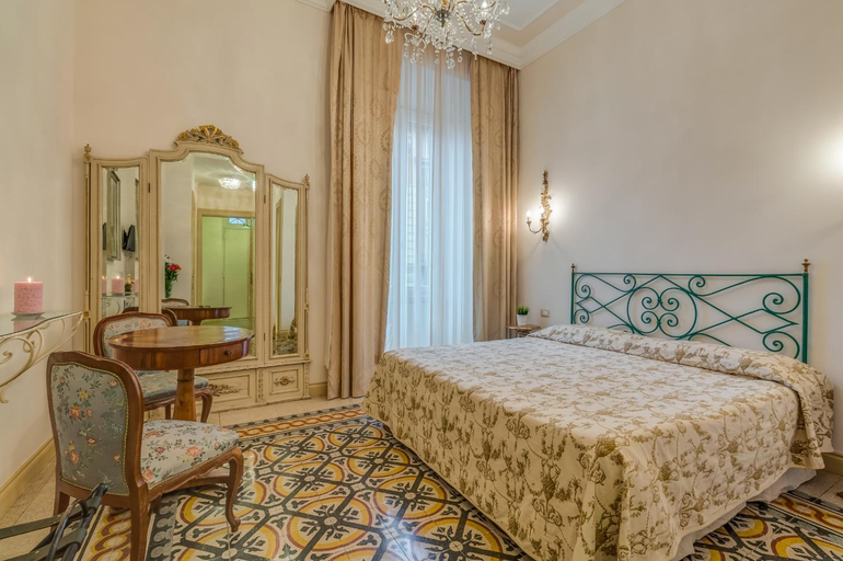 Bedroom 2, Rome Charming Suites, Rome