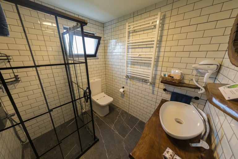 Bathroom 3, Manastirhan Otel Kazdaglari, Edremit