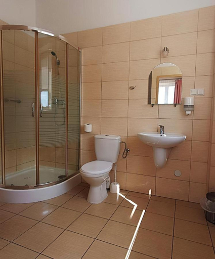 Bathroom 5, Sami Swoi Kutno, Kutno