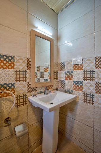 Bathroom 4, Martins Siesta, North Goa