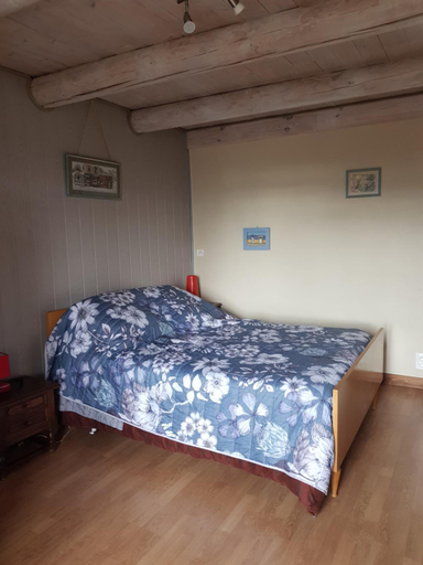 Bedroom 2, Bienvenue chez Bernard, Haute-Loire