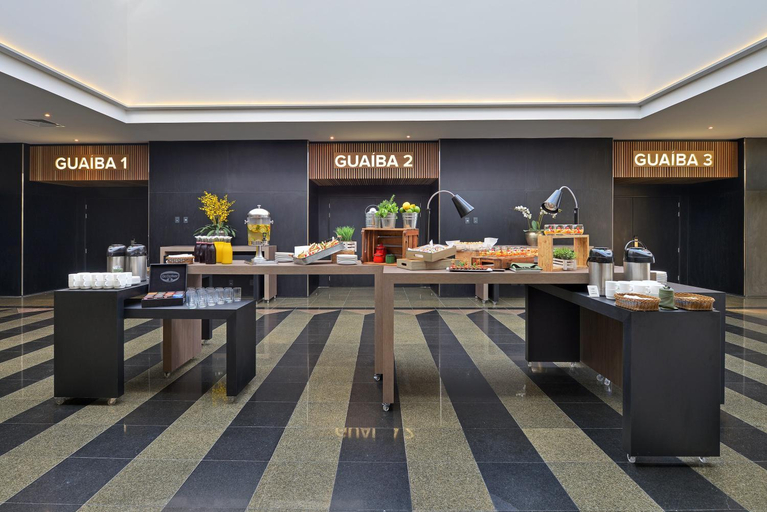 Food & Drinks 5, Hotel Deville Prime Porto Alegre, Porto Alegre