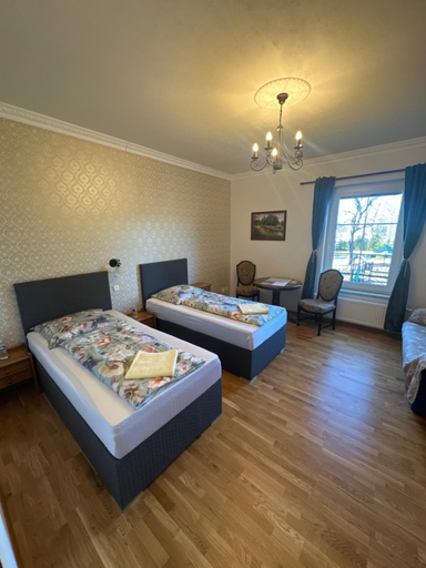 Bedroom 2, Bynovecky Zamecek, Děčín