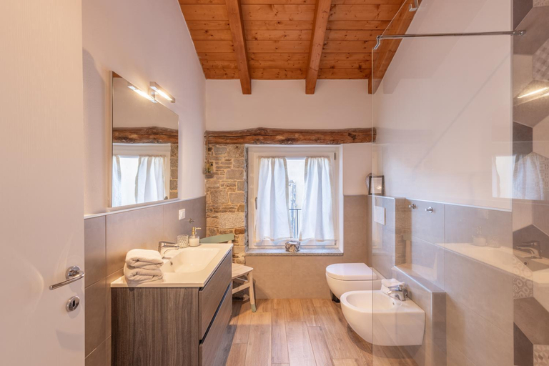 Bathroom 2, Il riccio di Ricciano, Verbano-Cusio-Ossola