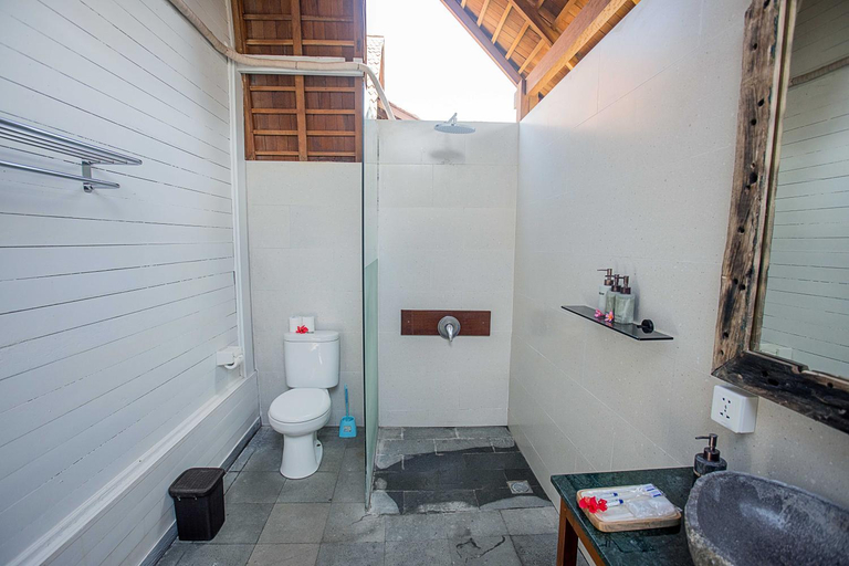Bathroom 4, Water Blow Huts , Klungkung