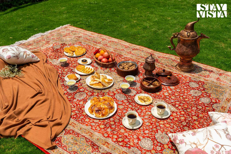 Food & Drinks, StayVista at Alpha and Peek a boo with Lawn, BBQ, Aframe and Bonfire, Srinagar