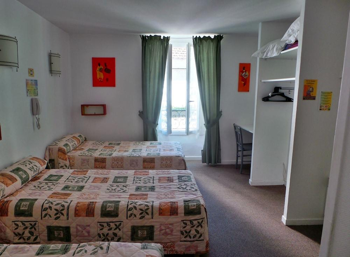 Bedroom 4, Hotel La Fontaine, Hautes-Pyrénées