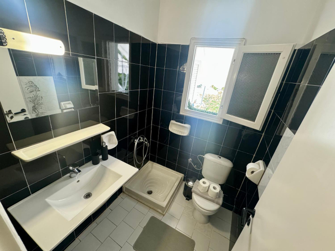 Bathroom 2, Villa Lemona, Epirus