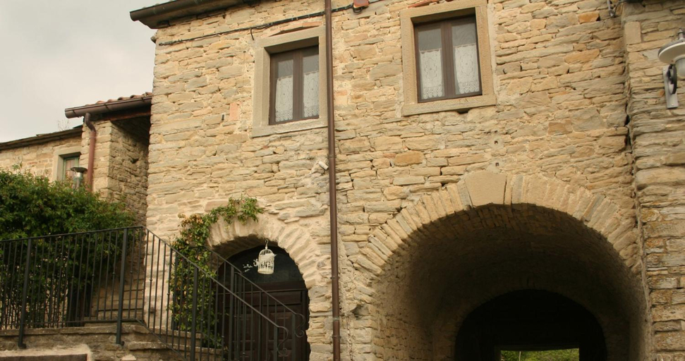 Others 2, Antiqua, Arezzo