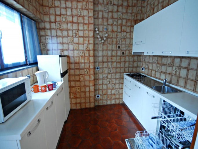 Kitchen 3, Spacious villa in Lignano, Udine