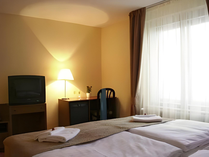 Bedroom 3, Hotel Tábor, Tábor