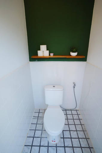 Bathroom 4, Barn Laos Hostel, Vientiane