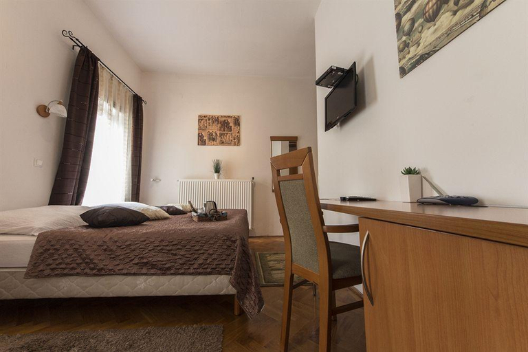 Bedroom 2, Butterfly Home B and B, Budapesti
