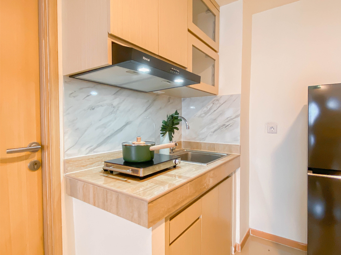 Others 4, Simple Look 3BR Meikarta Apartment By Travelio, Cikarang