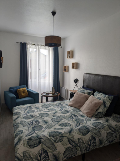 Bedroom 4, Les chambres du vieux quartier, Deux-Sèvres