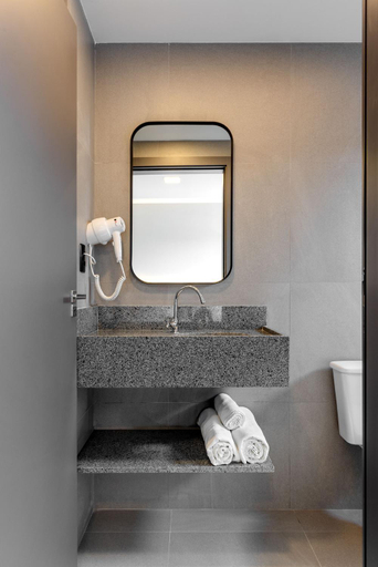 Bathroom 3, Villano Hotel, Blumenau