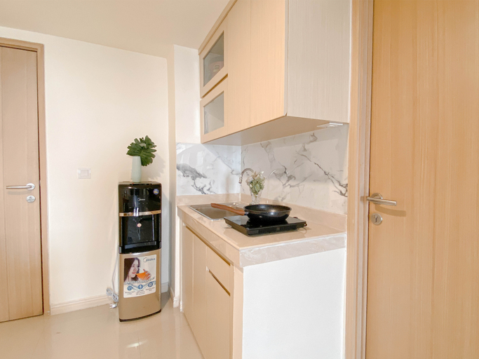 Others 2, 3BR Spacious Apartment Near Paramadina University at Meikarta By Travelio, Cikarang