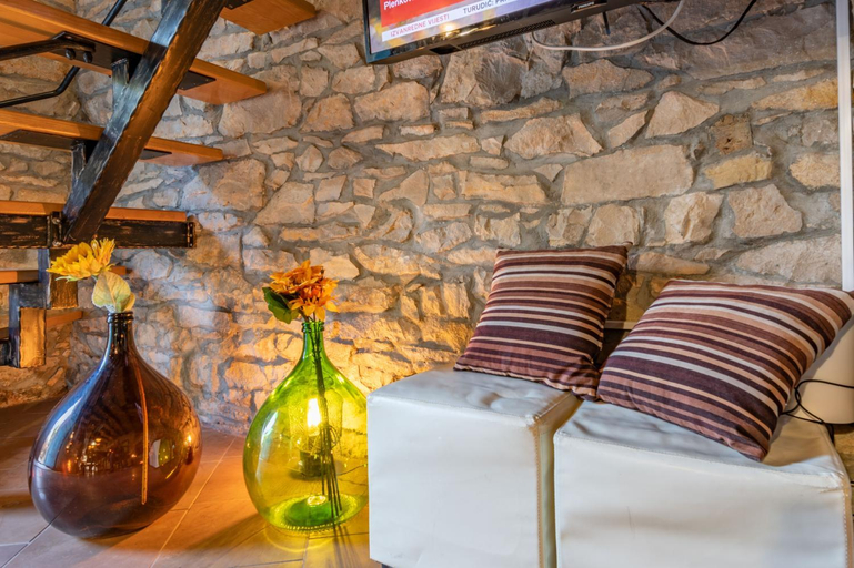 Others 5, Villa Viktor, a wonderful rustic villa close to the beach, Labin
