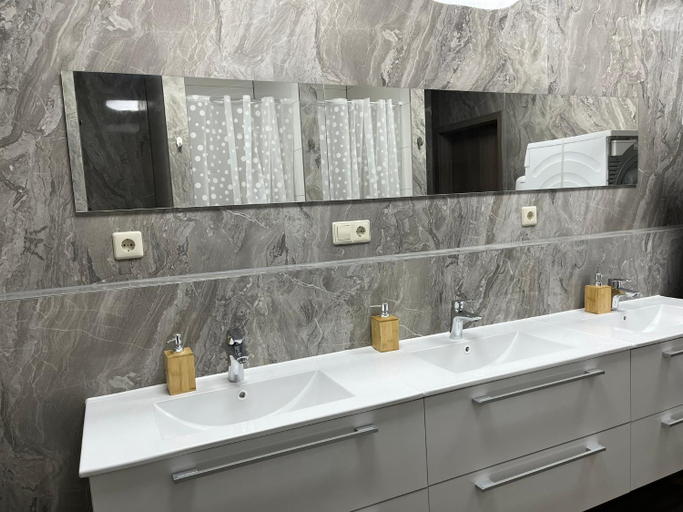 Bathroom 2, HausOase Zimmervermietung, Schwäbisch Hall
