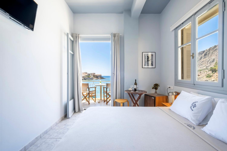 Others 4, Akroyiali - Guesthouse, Peloponnese