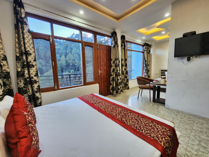 Bedroom 2, Solitude Rooms Parking and Forest View, Shimla