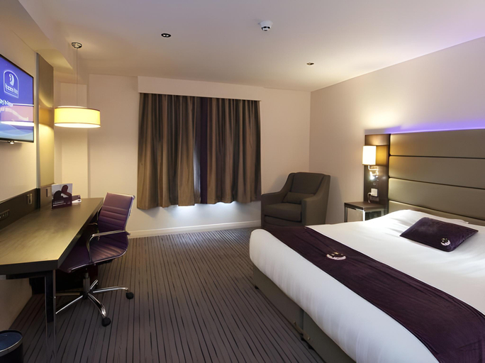 Bedroom 2, Manchester (Cheadle), Stockport