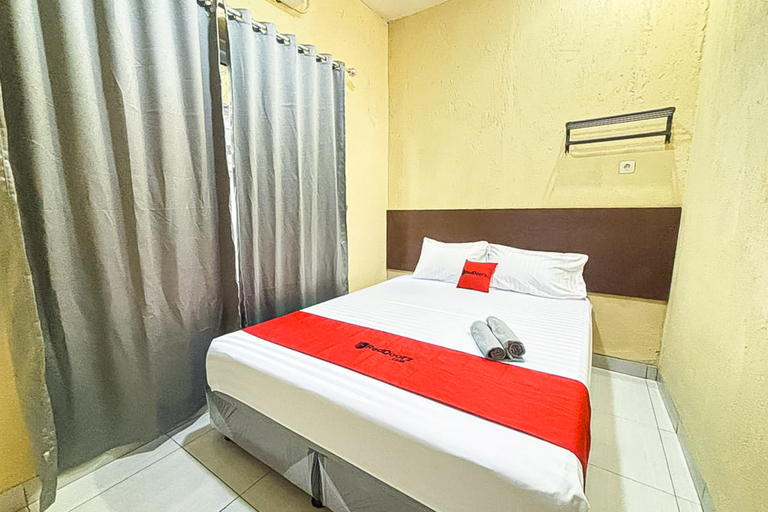 Bedroom 4, RedDoorz near RS Hermina Tangerang, Tangerang