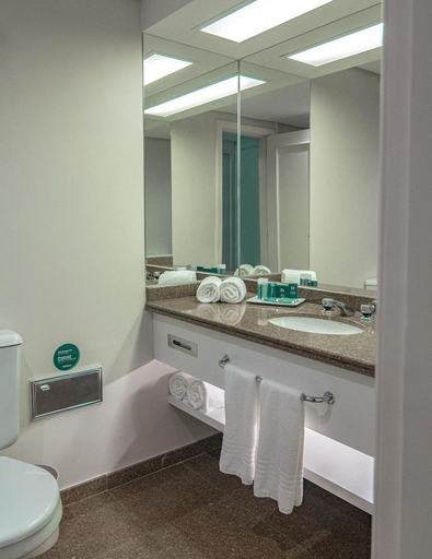 Bathroom 5, Hotel Deville Prime Porto Alegre, Porto Alegre