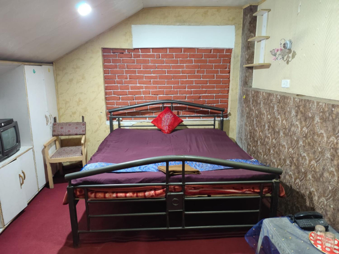 Bedroom 2, Shamus Javed H S, Srinagar