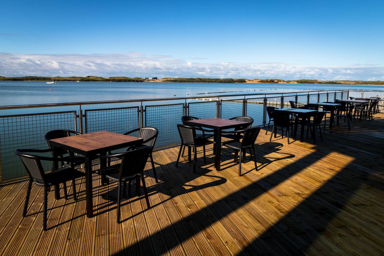 Food & Drinks 3, The Lake House, Sefton