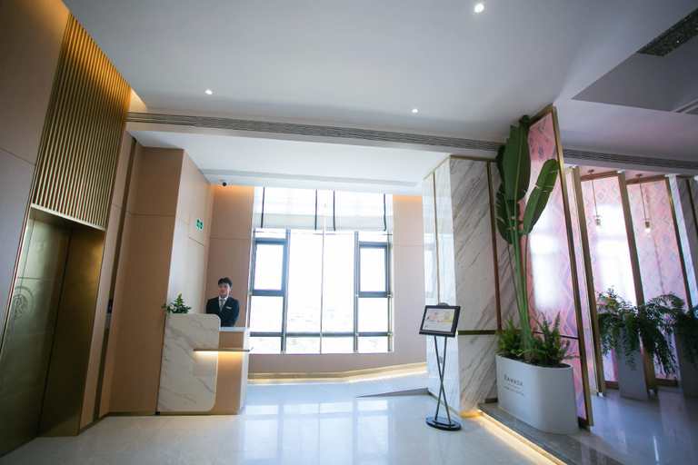 Bathroom, Ramada By Wyndham Vientiane Central, Vientiane