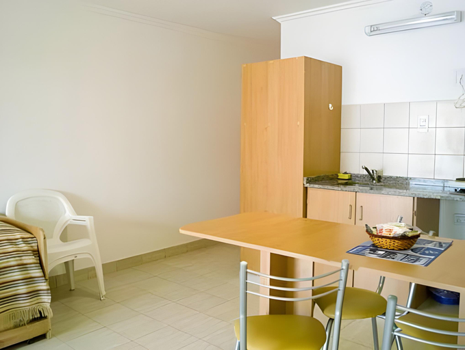 Others 5, Brisas del Lago Apartamentos, Colón