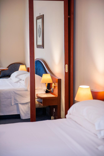 Bedroom 2, Massimo Plaza, Palermo