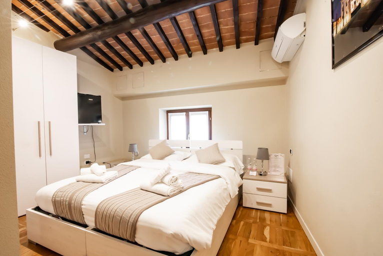 Others 3, Residenza Villa Bella 2, Verona