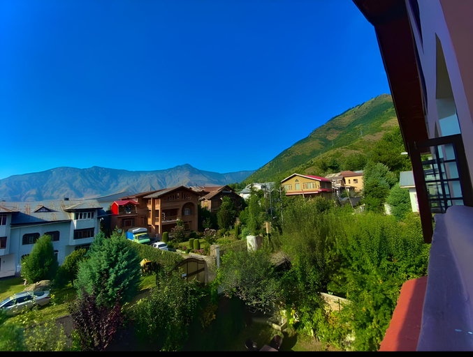 Others 5, The Upscale Inn, Srinagar