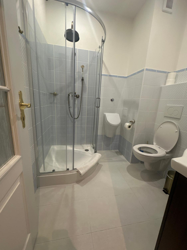 Bathroom 3, Bynovecky Zamecek, Děčín