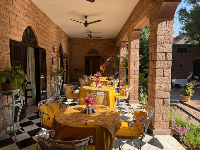 Food & Drinks 4, Devi Bhawan, Jodhpur