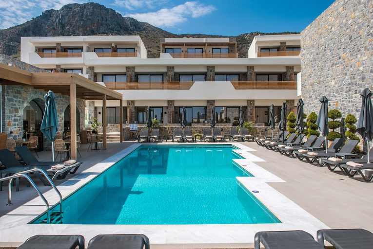 Sport & Beauty 2, Casa Blu Boutique, Crete