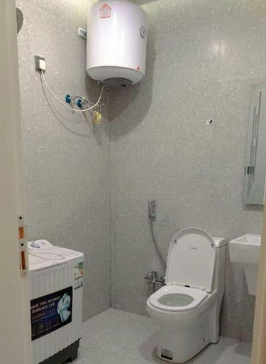 Bathroom 5, Golden Tulip Abha