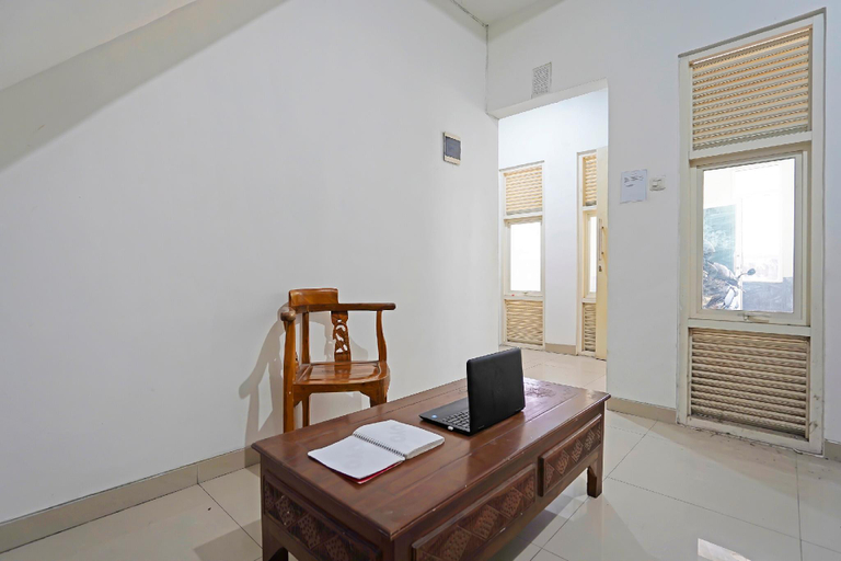 Others 5, OYO 91743 Choirul Residence, Surabaya