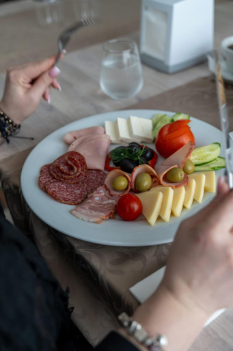 Food & Drinks 4, Complex Balnear Cozia - Corp Cozia, Calimanesti