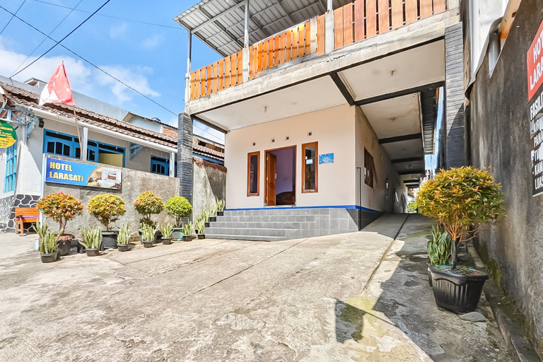 Exterior 4, RedDoorz near Treetop Adventure Kopeng, Semarang